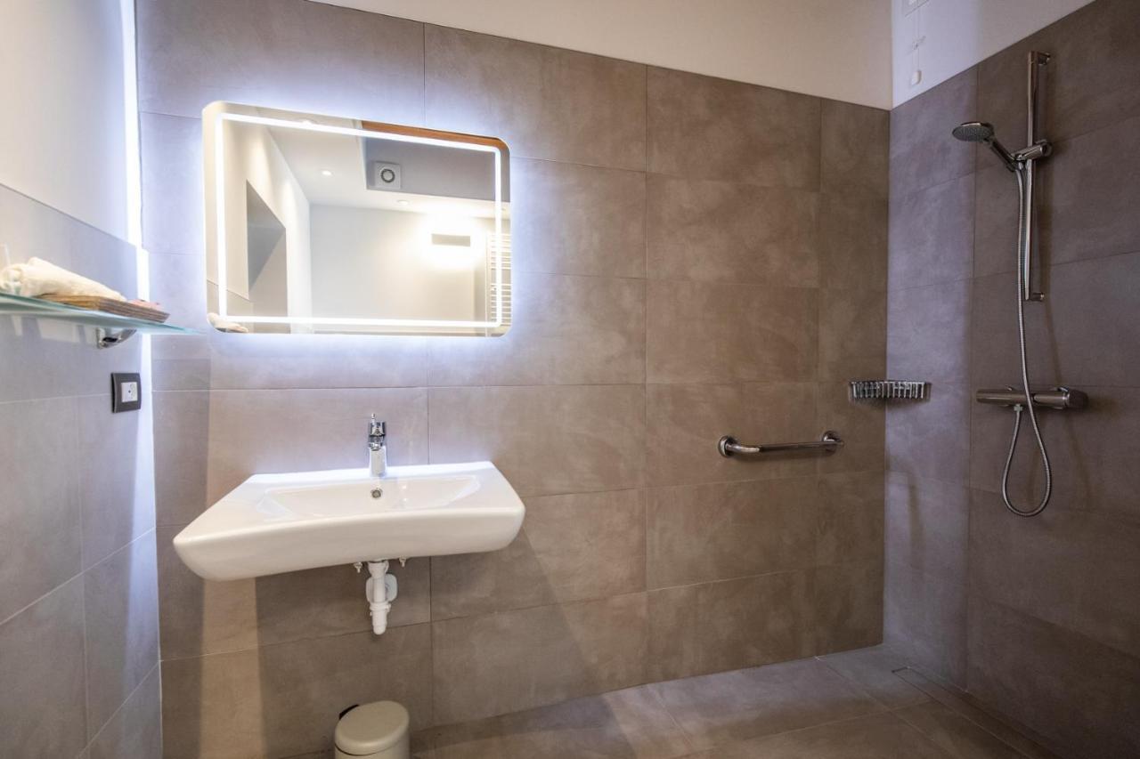 Atmosfere Charme & Country Hotel Borgo San Mauro Eksteriør billede