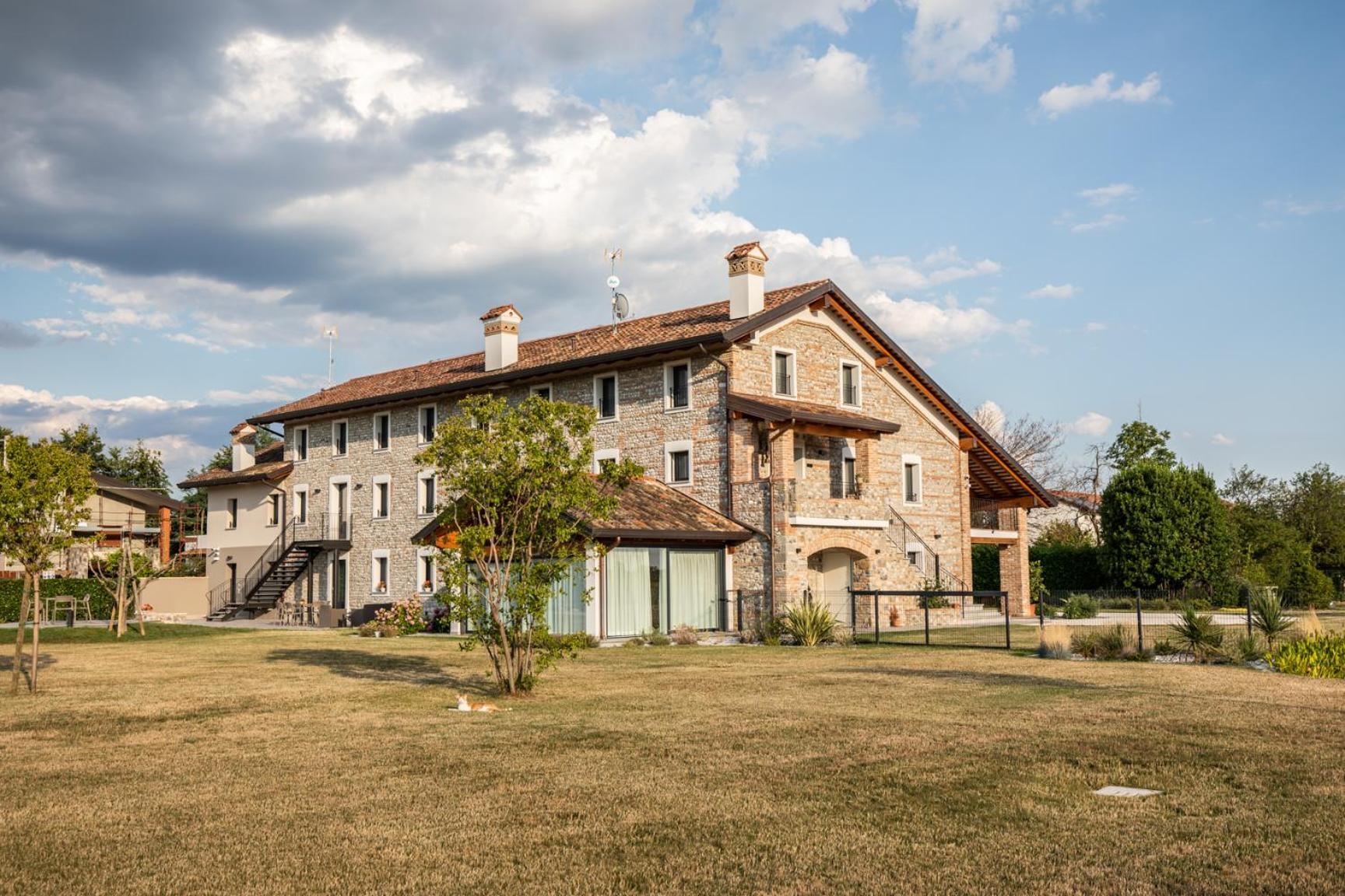 Atmosfere Charme & Country Hotel Borgo San Mauro Eksteriør billede