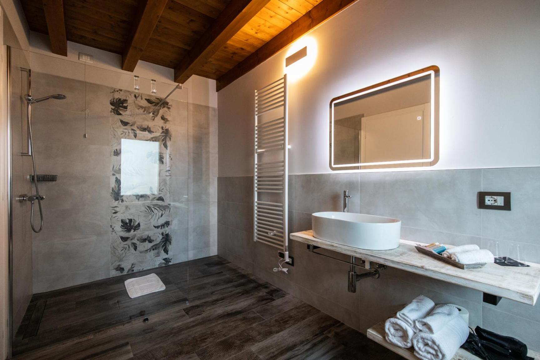 Atmosfere Charme & Country Hotel Borgo San Mauro Eksteriør billede